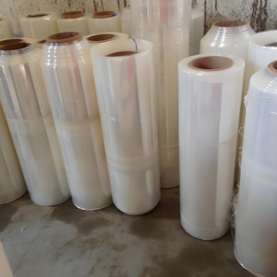 80 Gauge 20 in x 5000 ft Machine Stretch Film Supplier Improved Appearance